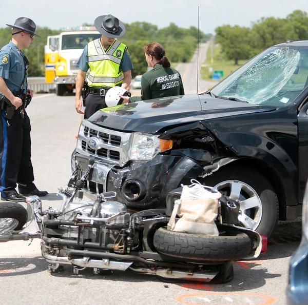 UPDATE: Woman dies in motorcycle crash on Interstate 70 ramp